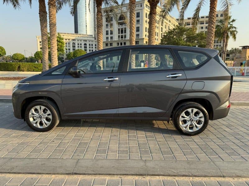 Hyundai Stargazer 2025 huren Dubai - Detailweergave