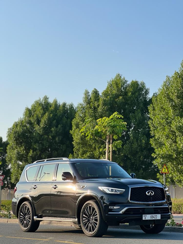 INFINITI QX80 Rental Dubai - View 3