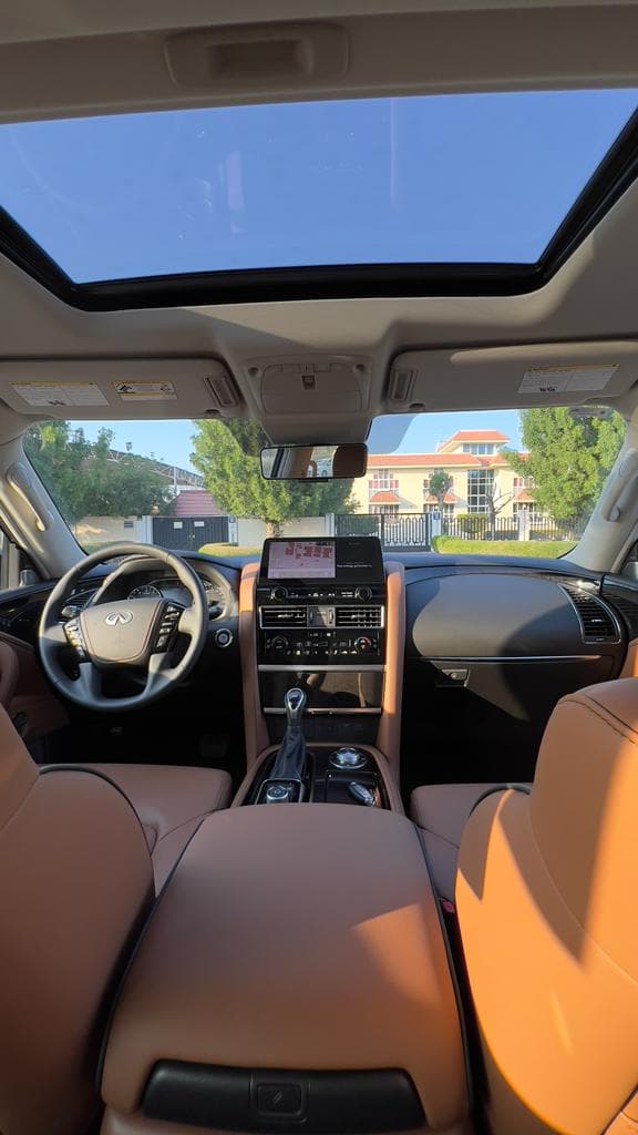 INFINITI QX80 Rental Dubai - View 8