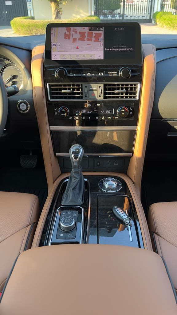 INFINITI QX80 Rental Dubai - View 9