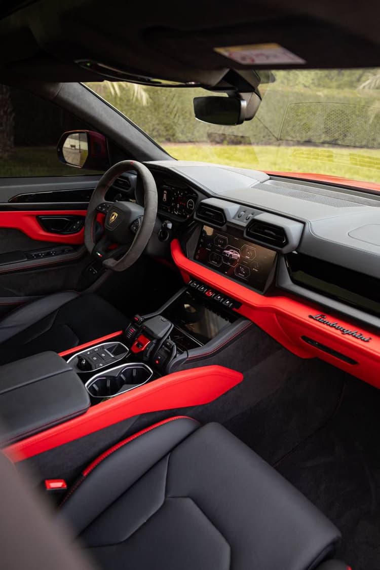 LAMBORGHINI URUS MY20 2025 Rental Dubai - View 5