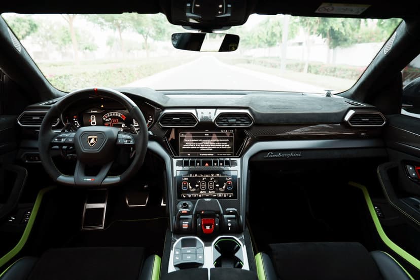 LAMBORGHINI URUS PERFORMANTE 2024 Rental Dubai - View 5