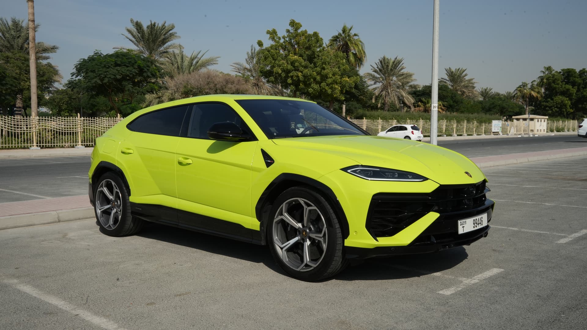 Lamborghini Urus SE 2025 huren Dubai - Detailweergave