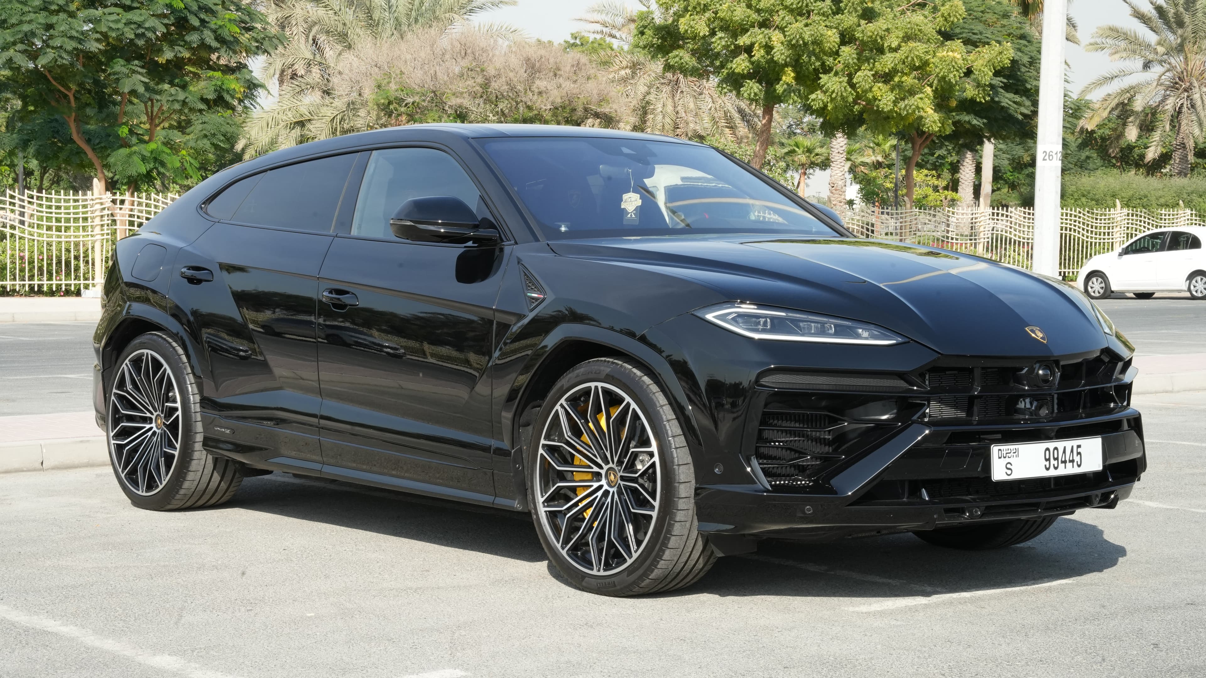 LAMBORGHINI Lamborghini Urus SE 2025 Rental Dubai - Front View