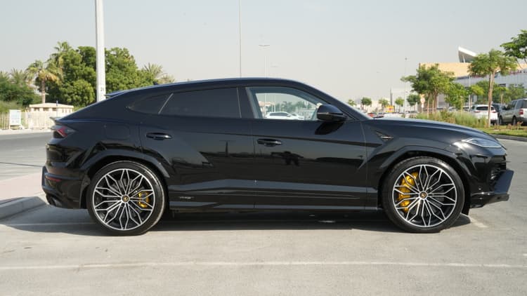Lamborghini Urus SE 2025 Rental Dubai - View 5