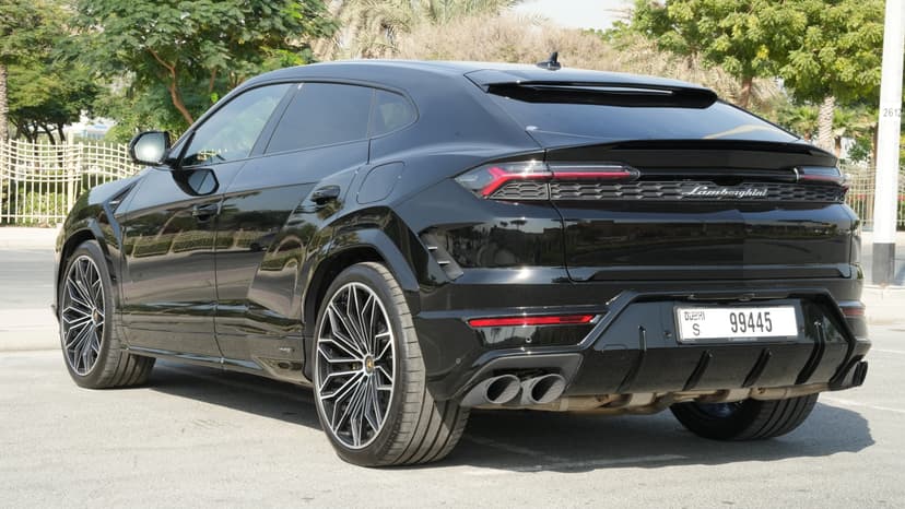 Lamborghini Urus SE 2025 Rental Dubai - View 6