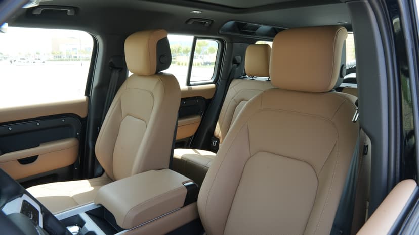 Land Rover Defender 2025 Rental Dubai - View 7