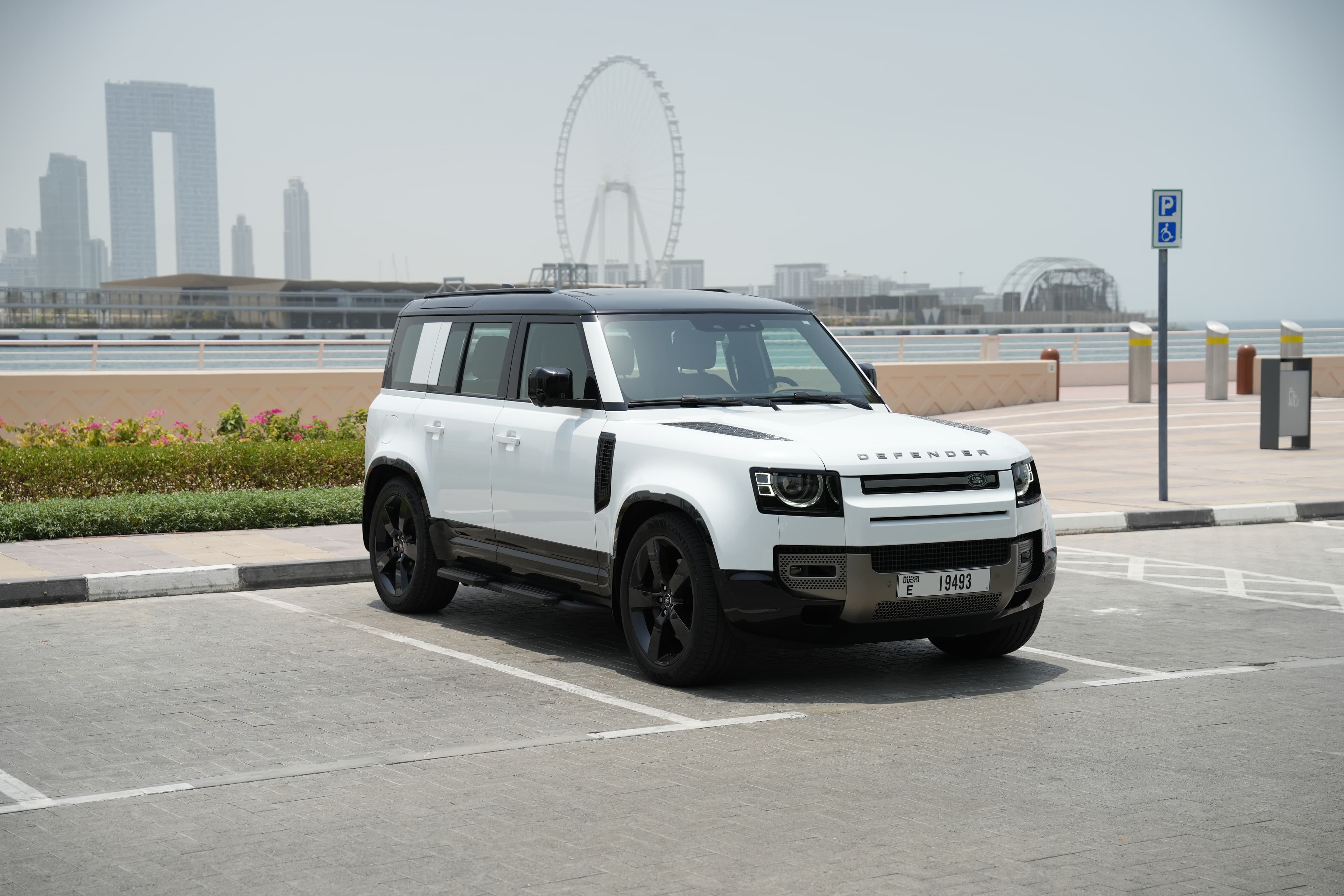 LAND ROVER Land Rover Defender 2025 Rental Dubai - Front View