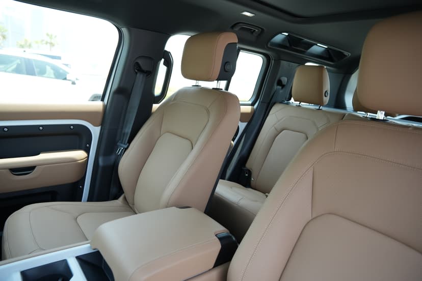 Land Rover Defender 2025 Rental Dubai - View 10