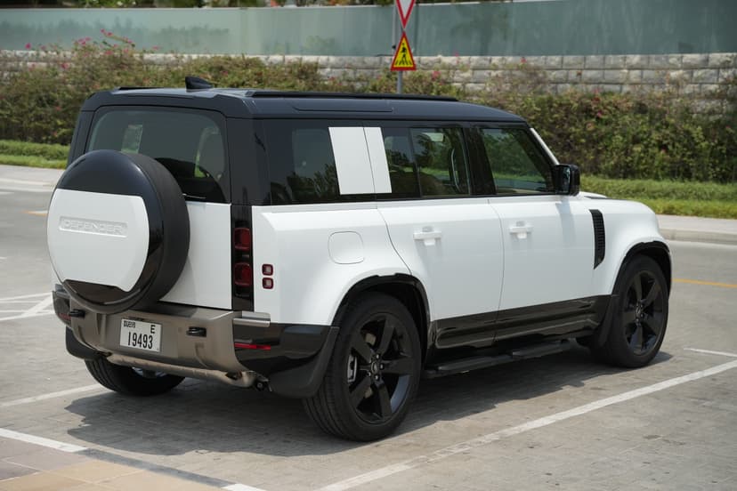 Land Rover Defender 2025 Rental Dubai - View 4