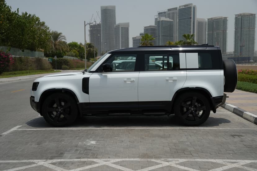 Land Rover Defender 2025 Rental Dubai - View 6