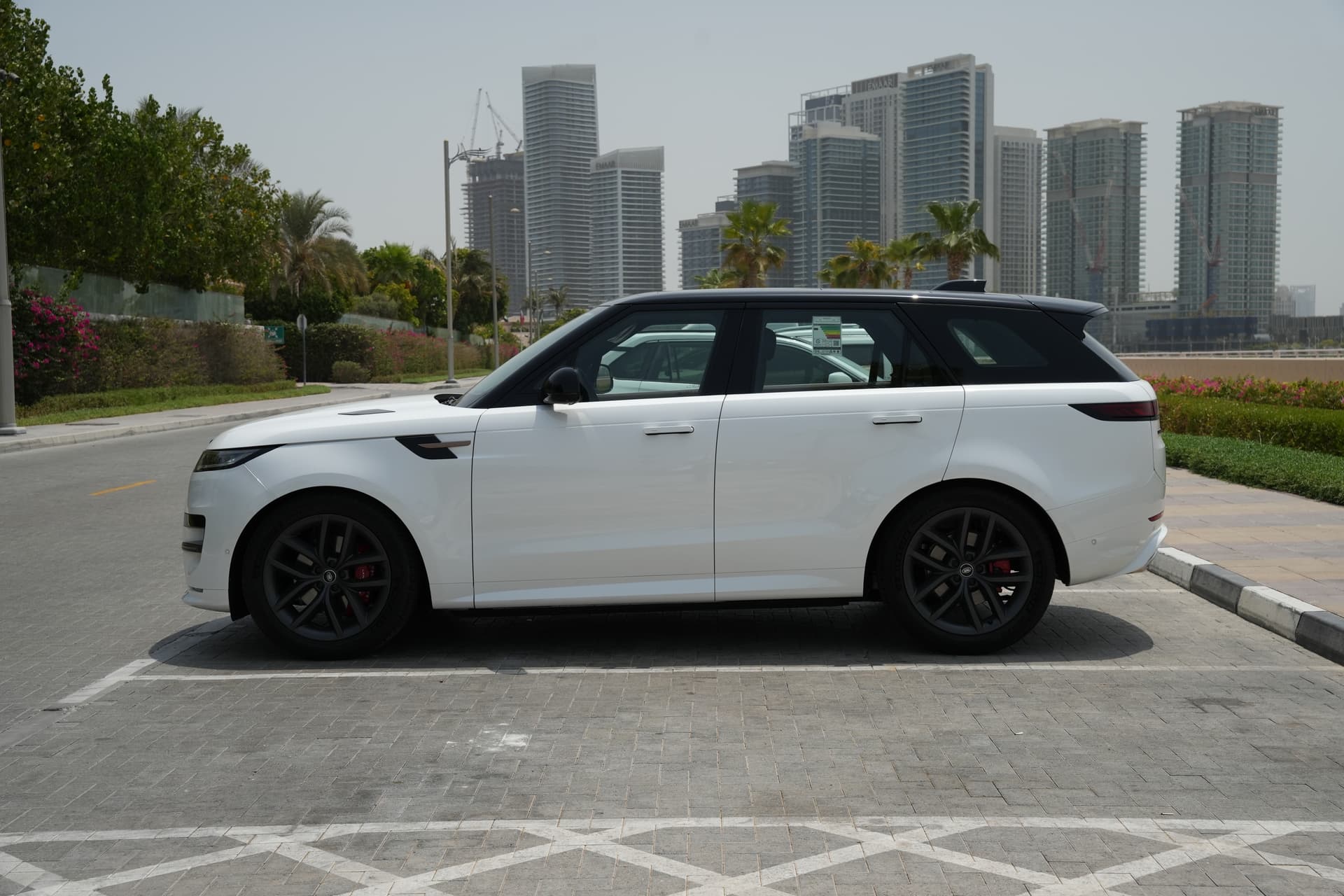 Land Rover Range Rover Sport 2025 huren Dubai - Detailweergave