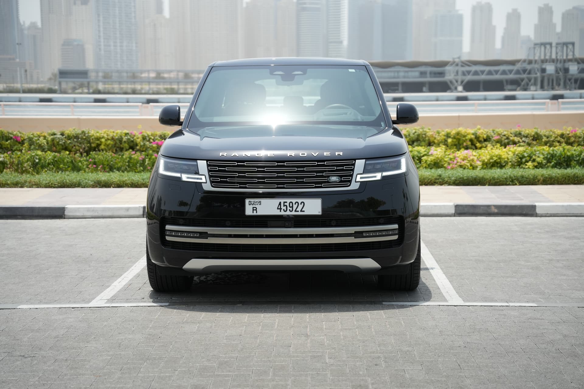 Land Rover Range Rover Vogue 2025 Rental Dubai - Detail View