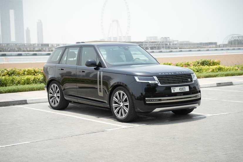 Range Rover Vogue 2025 Rental Dubai - View 3