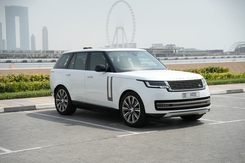 Range Rover Vogue 2025 Rental Dubai - View 3