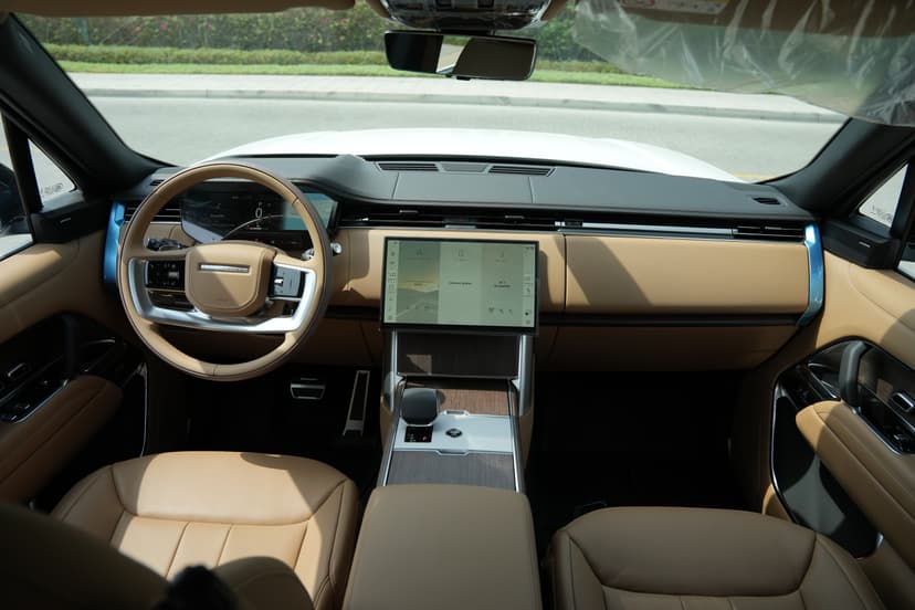 Range Rover Vogue 2025 Rental Dubai - View 8
