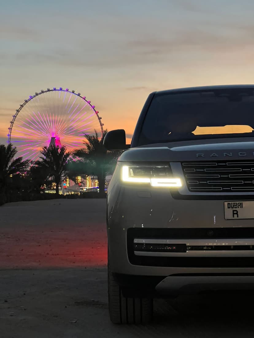 Range Rover Vogue First Edition 2022 Rental Dubai - View 2
