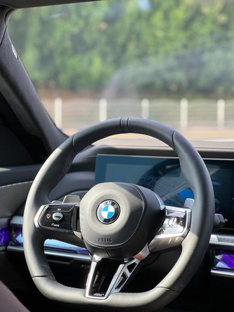 BMW 7 Series 735i 2023 Rental Dubai - View 4