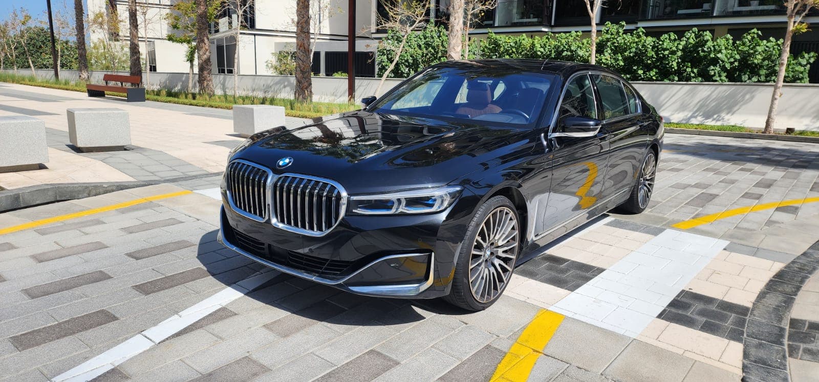 BMW 7 Series 750Li 2021 Rental Dubai - Front View