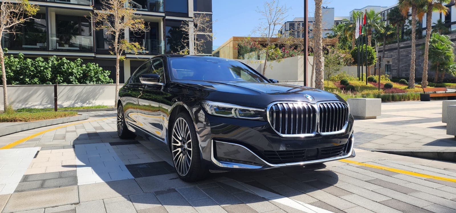 BMW 7 Series 750Li 2021 Rental Dubai - View 3