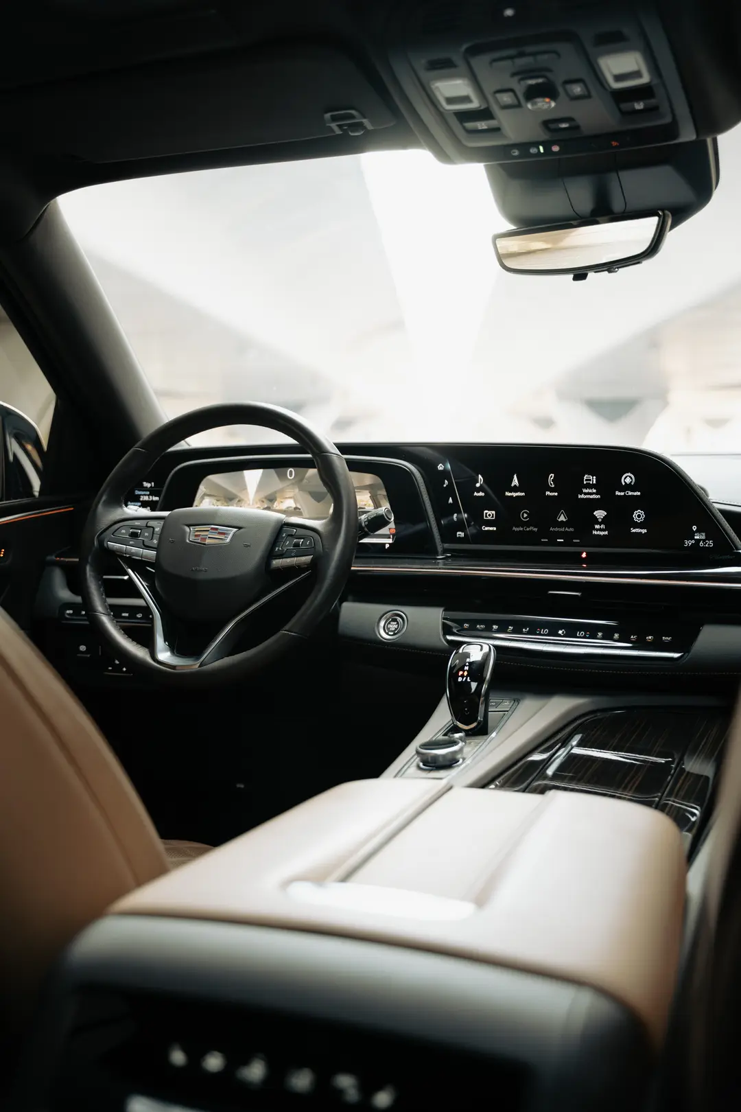 Cadillac Escalade Platinum Sport 2023 Rental Dubai - View 3