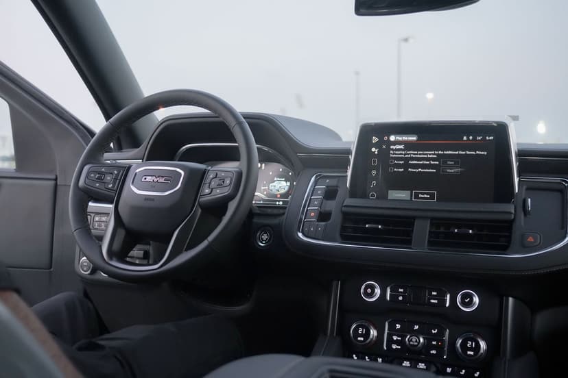 GMC Yukon AT4 2024 Rental Dubai - View 8