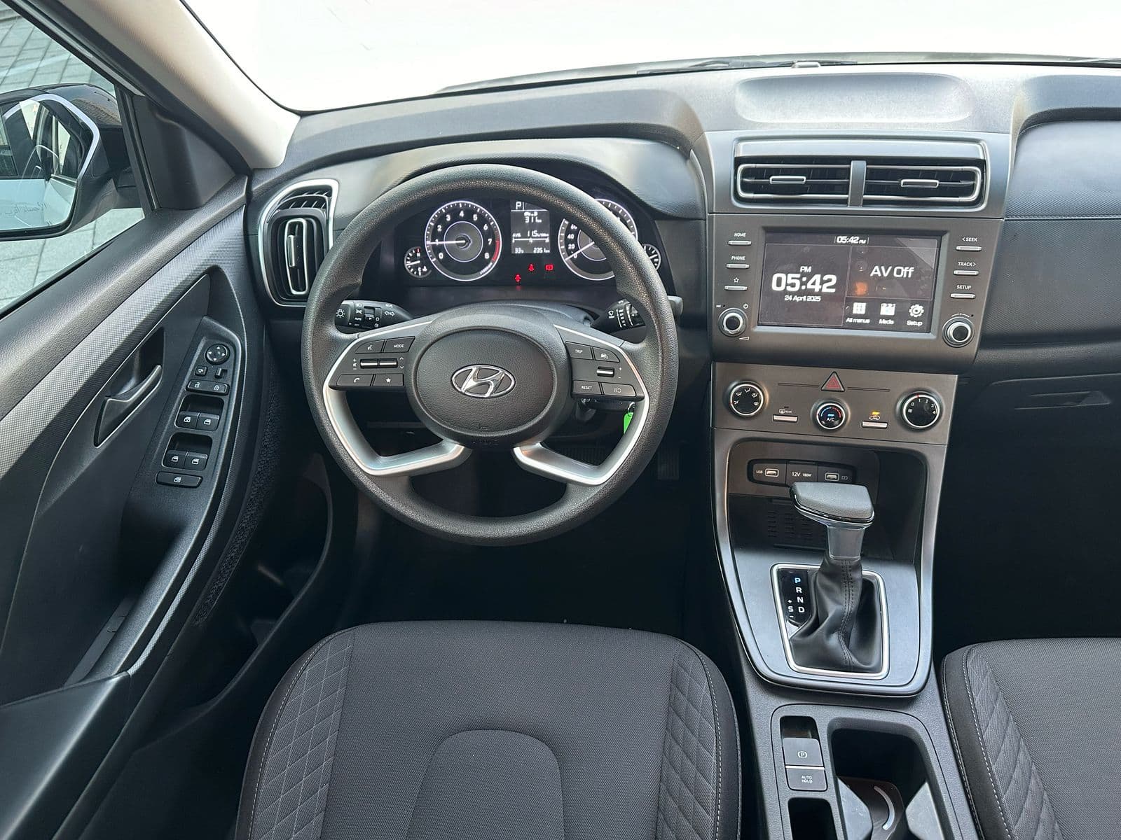 Hyundai Creta 2024 Rental Dubai - View 4