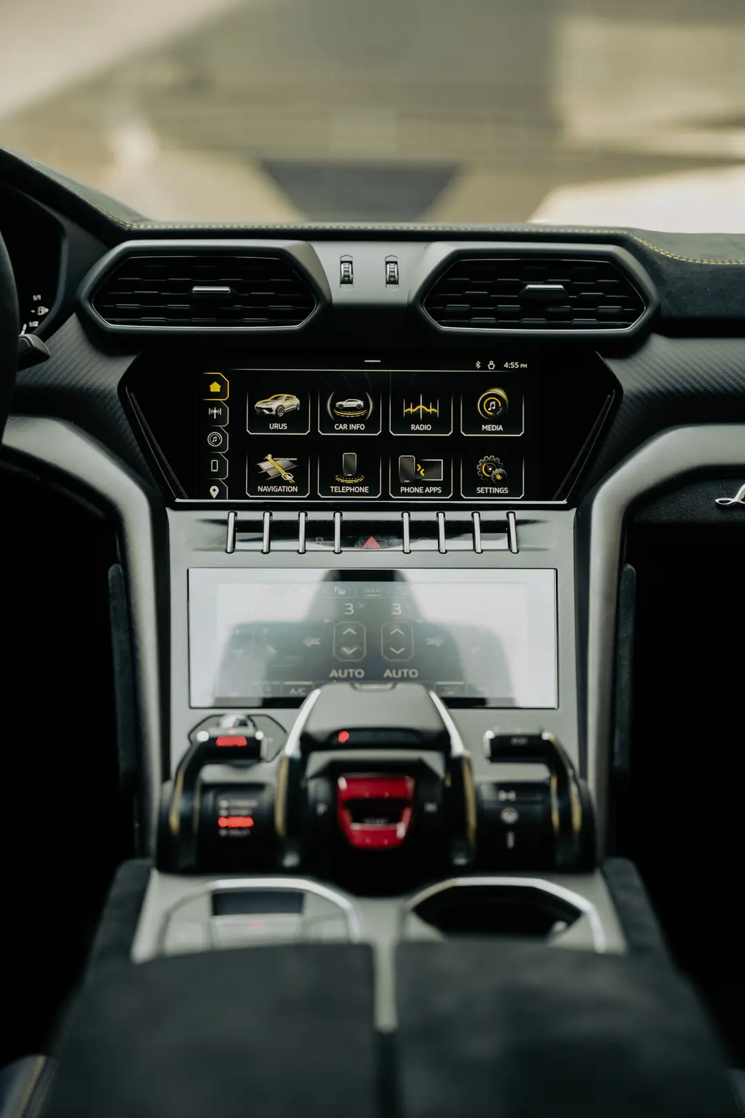 Lamborghini Urus Performante 2024 Rental Dubai - View 4