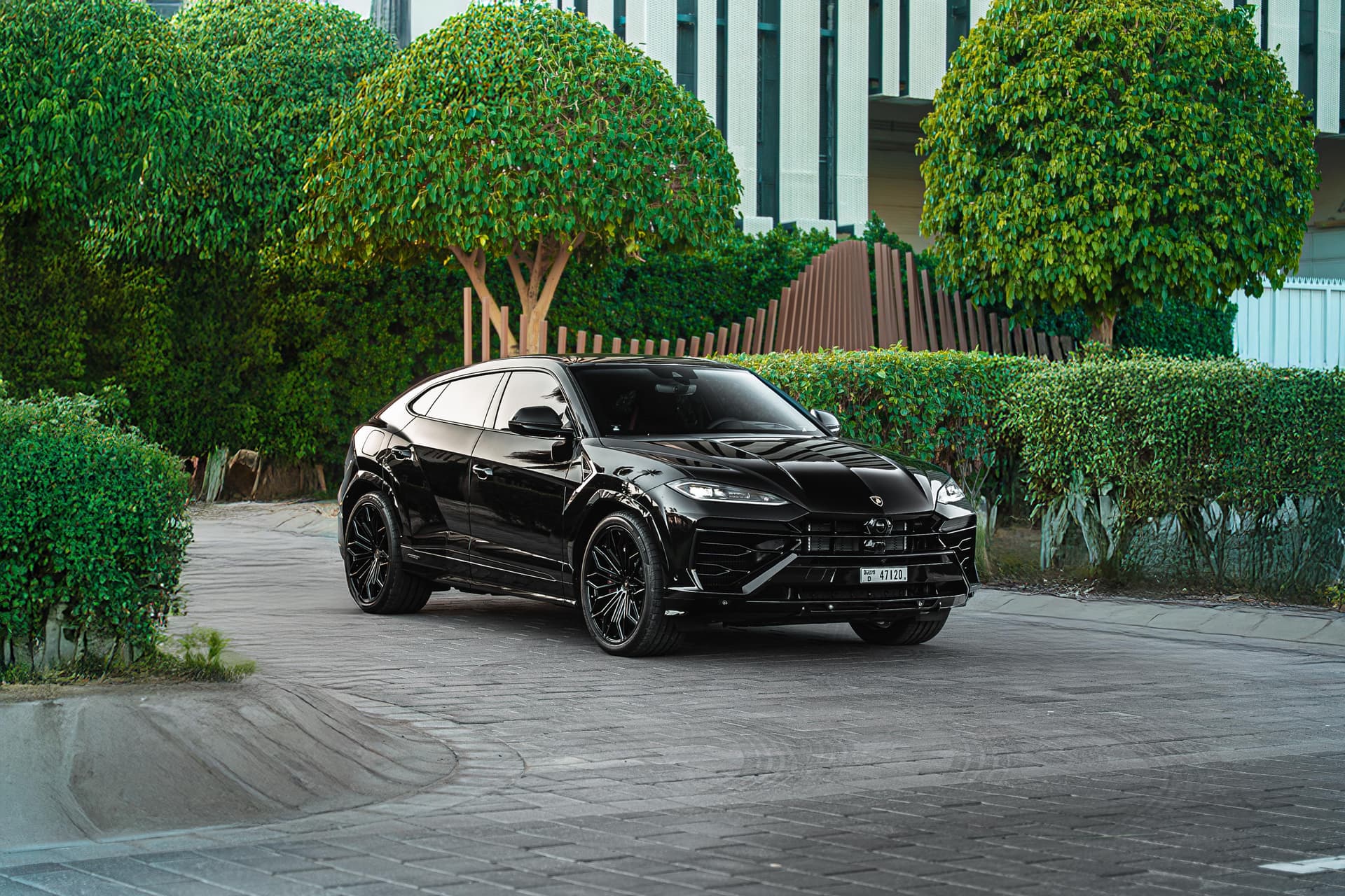 Lamborghini Urus SE 2025 Rental Dubai - Front View