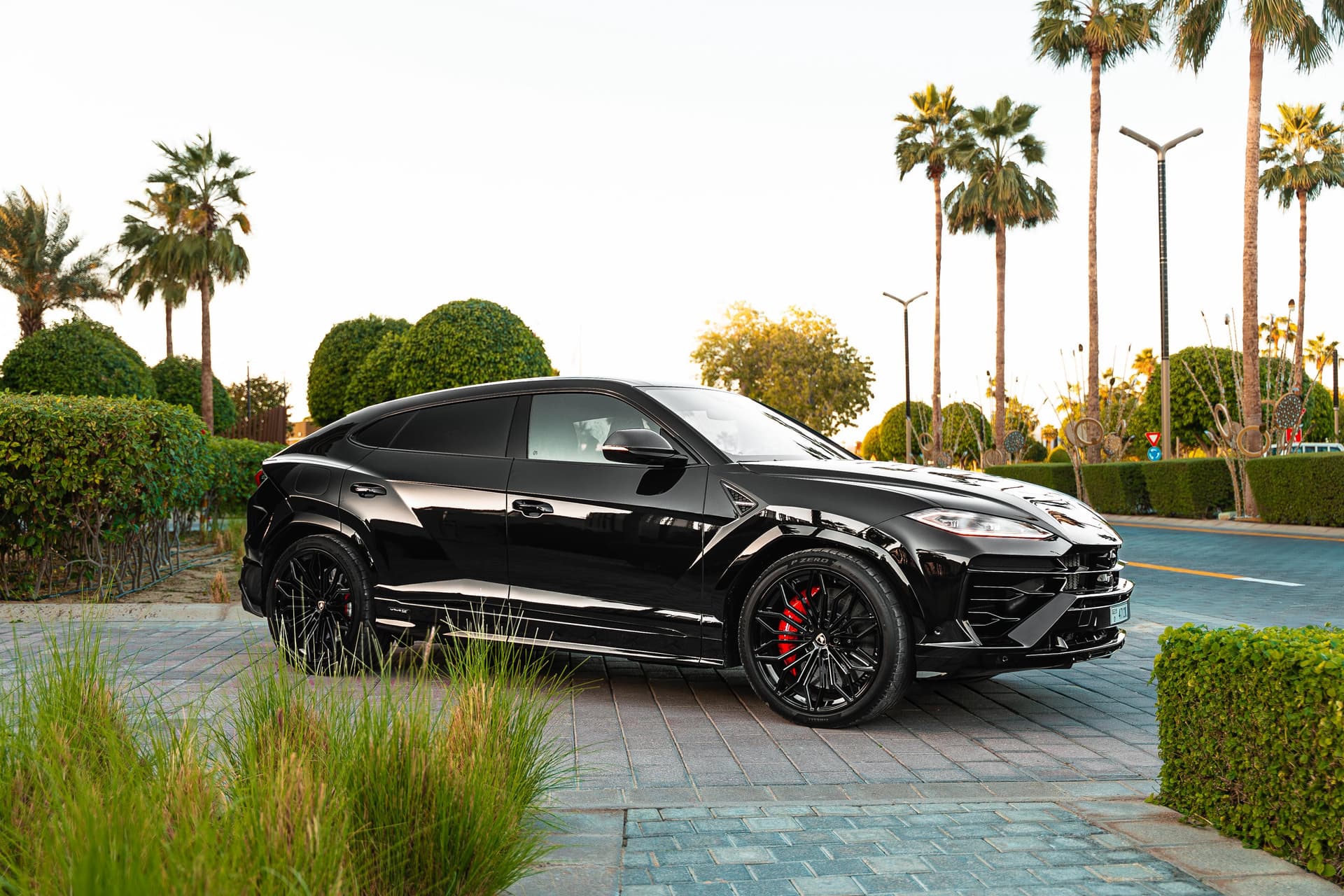 Lamborghini Urus SE 2025 Rental Dubai - View 3