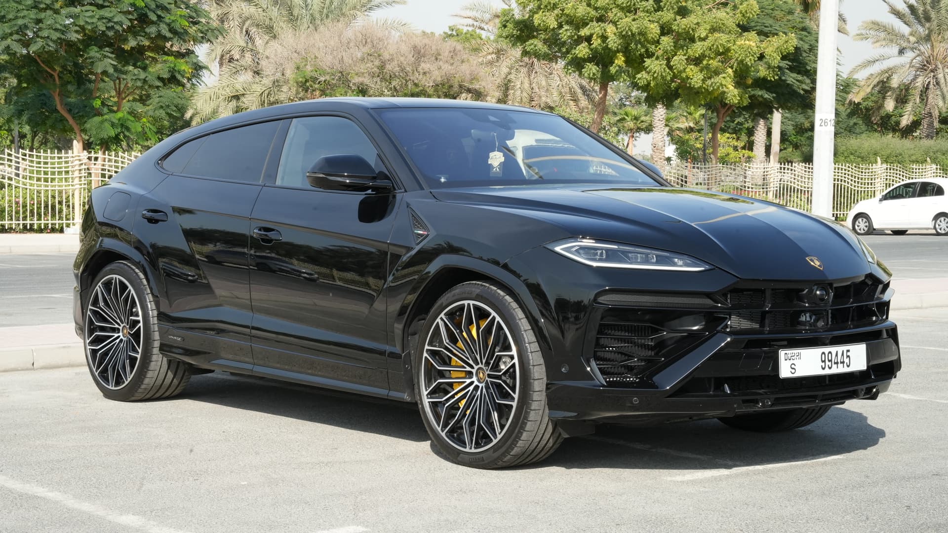 Lamborghini Urus SE 2025 Rental Dubai - Front View
