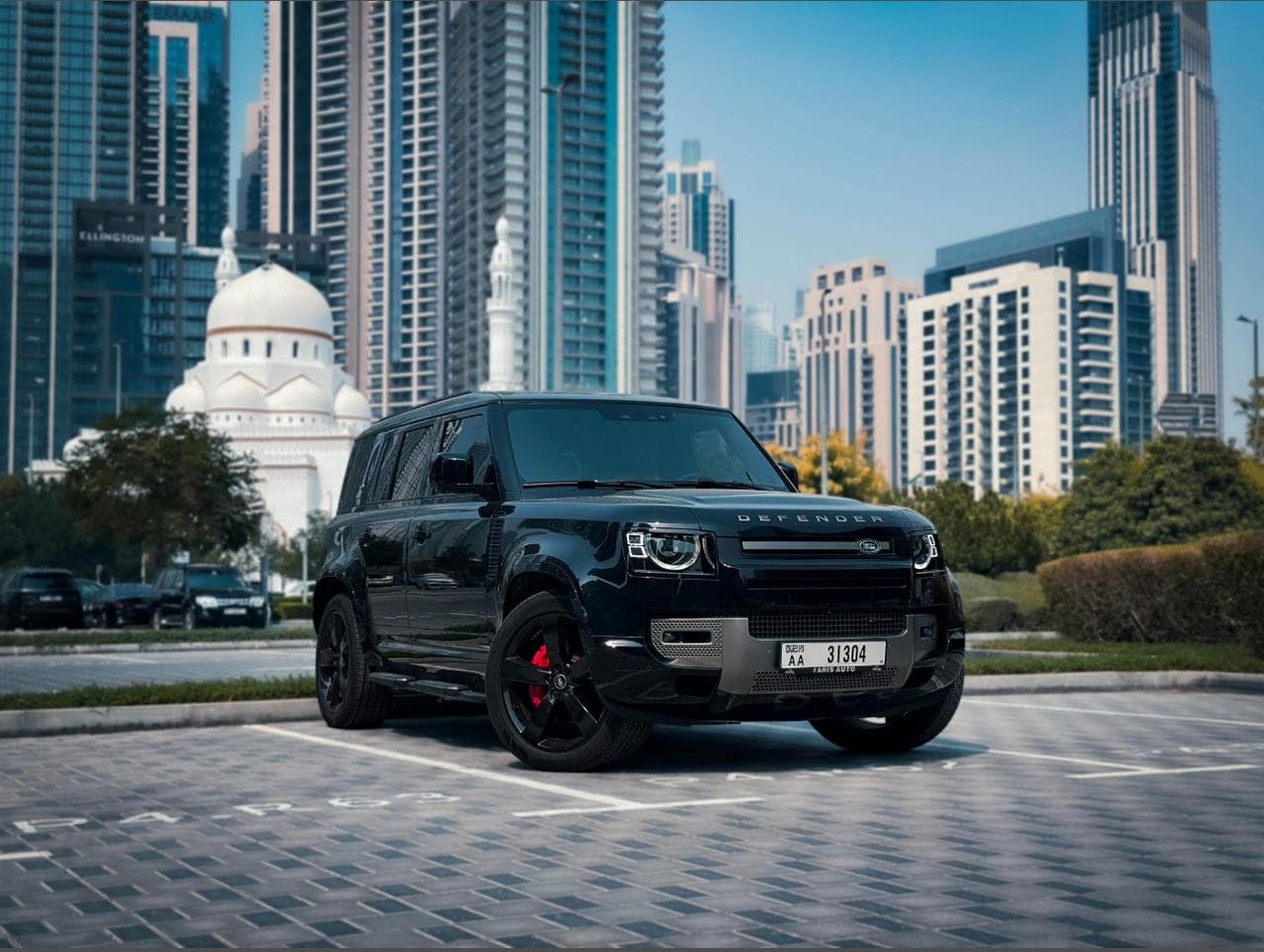 Land Rover Defender X-Dynamic V6 2023 Rental Dubai - Main View