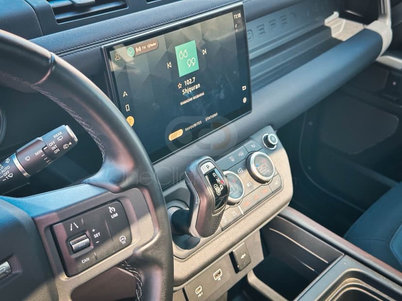 Land Rover Defender X-Dynamic V6 2023 Rental Dubai - View 3