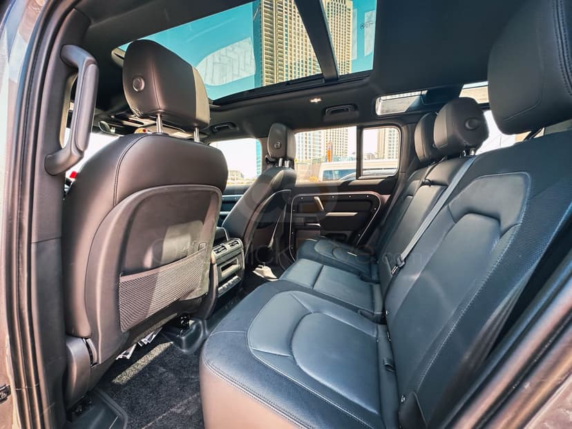 Land Rover Defender X-Dynamic V6 2023 Rental Dubai - View 4