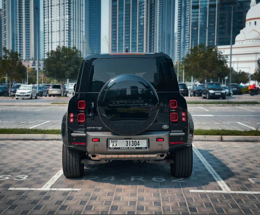 Land Rover Defender X-Dynamic V6 2023 Rental Dubai - View 8