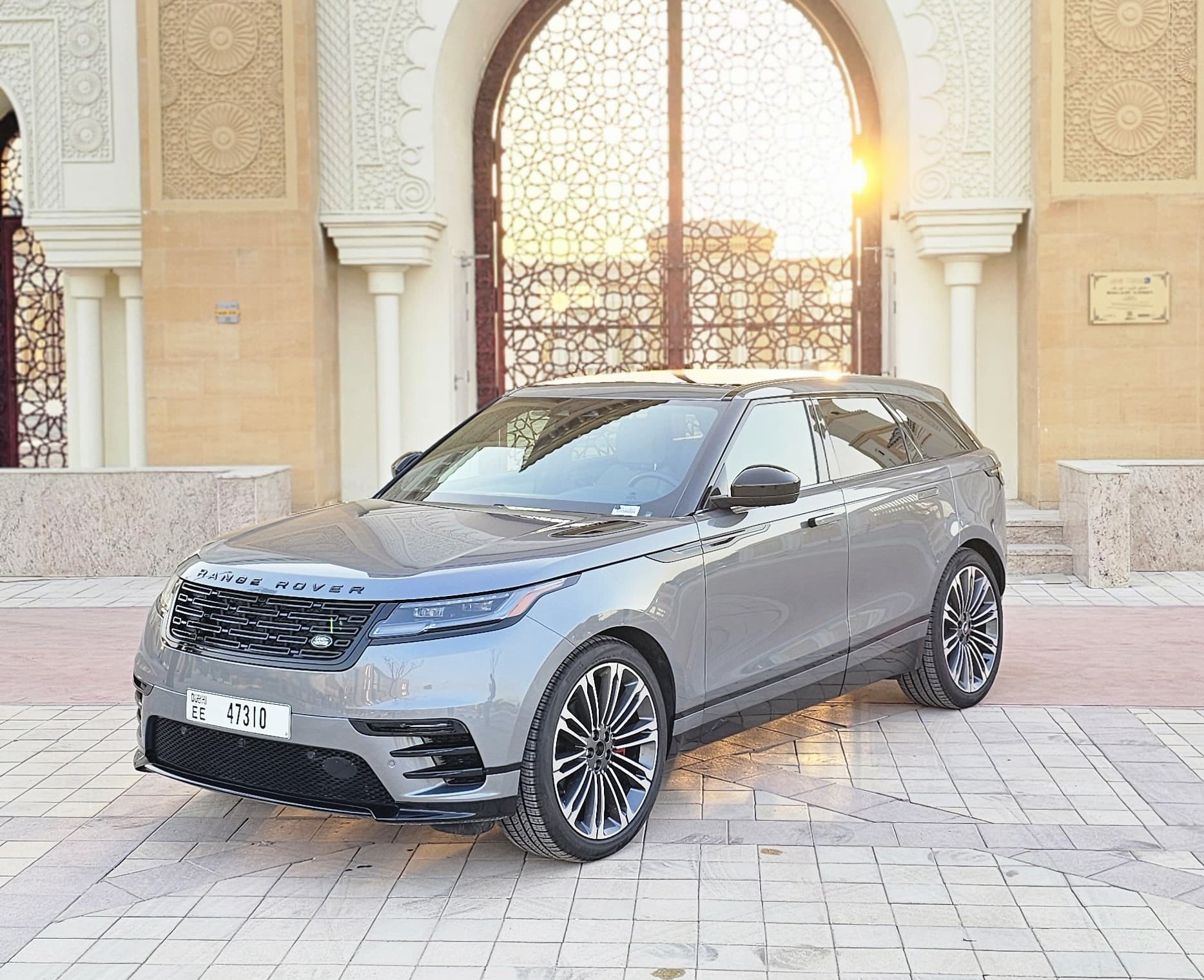 Land Rover Range Rover Velar SE Dynamic 2024 Rental Dubai - View 2