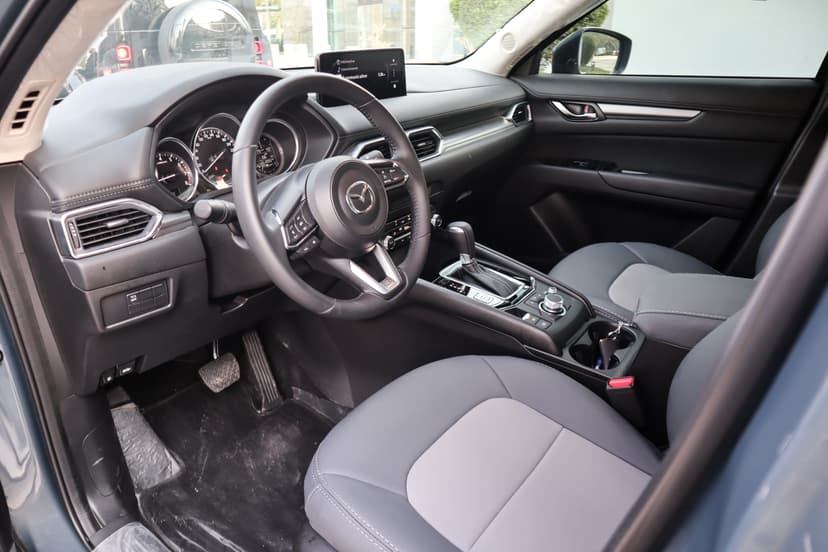 MAZDA CX5 MODEL 2024 Rental Dubai - View 7