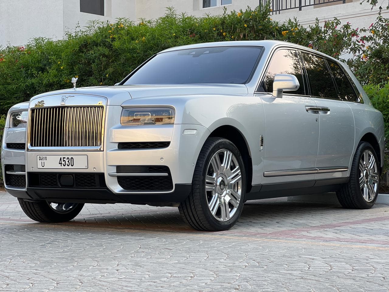 Rolls-Royce Cullinan 2020 huren Dubai - Detailweergave