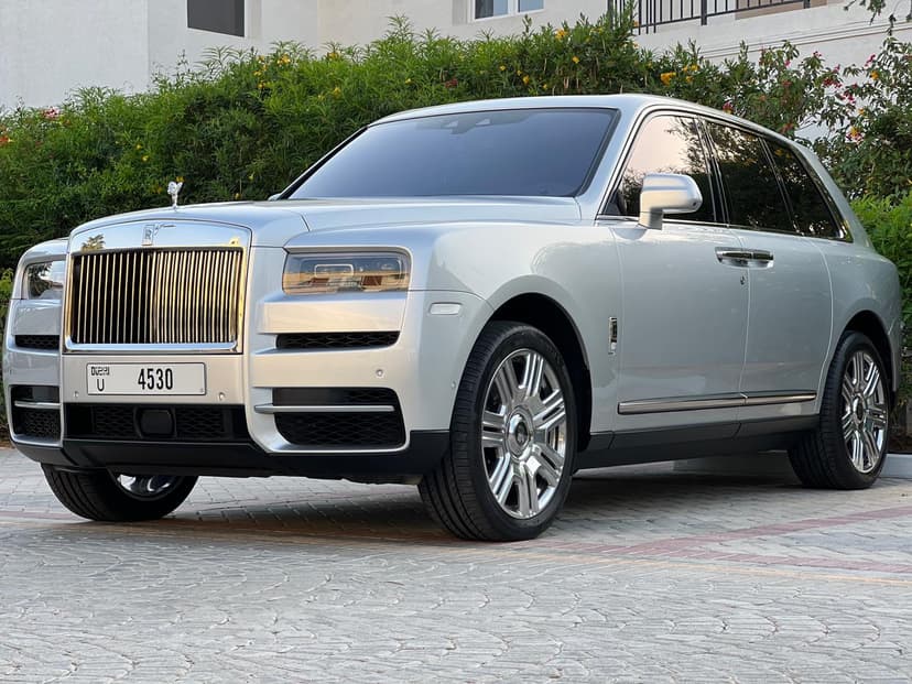 Rolls Royce Cullinan 2020 Rental Dubai - View 2