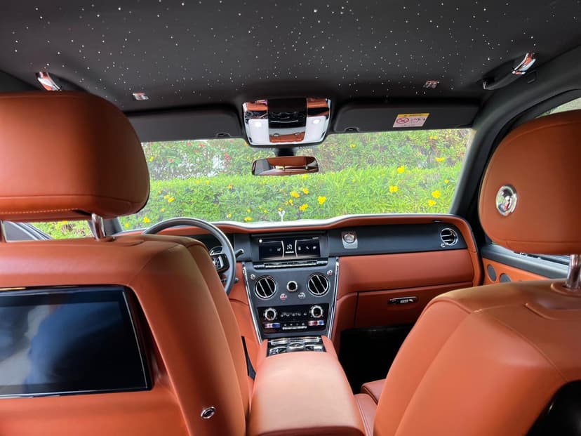 Rolls Royce Cullinan 2020 Rental Dubai - View 8