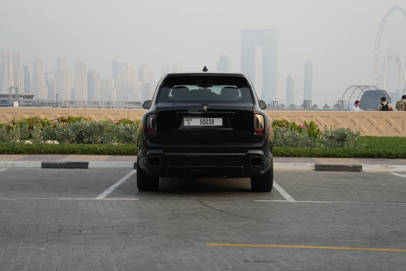 Rolls Royce Cullinan Black Badge 2025 Rental Dubai - View 4