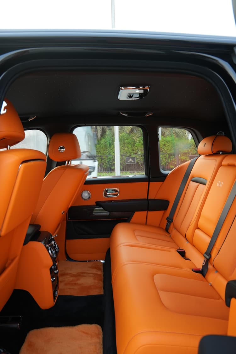 Rolls Royce Cullinan Black Badge 2025 Rental Dubai - View 5