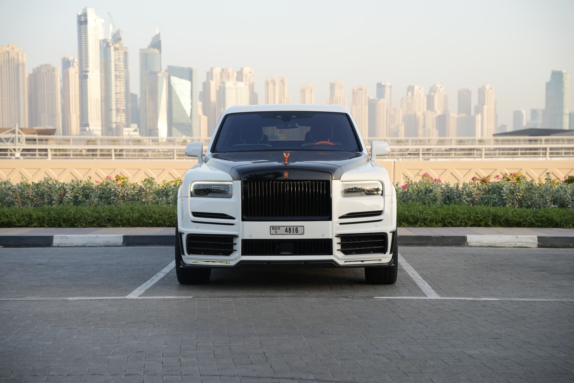 Rolls-Royce Cullinan Mansory 2021 huren Dubai - Detailweergave