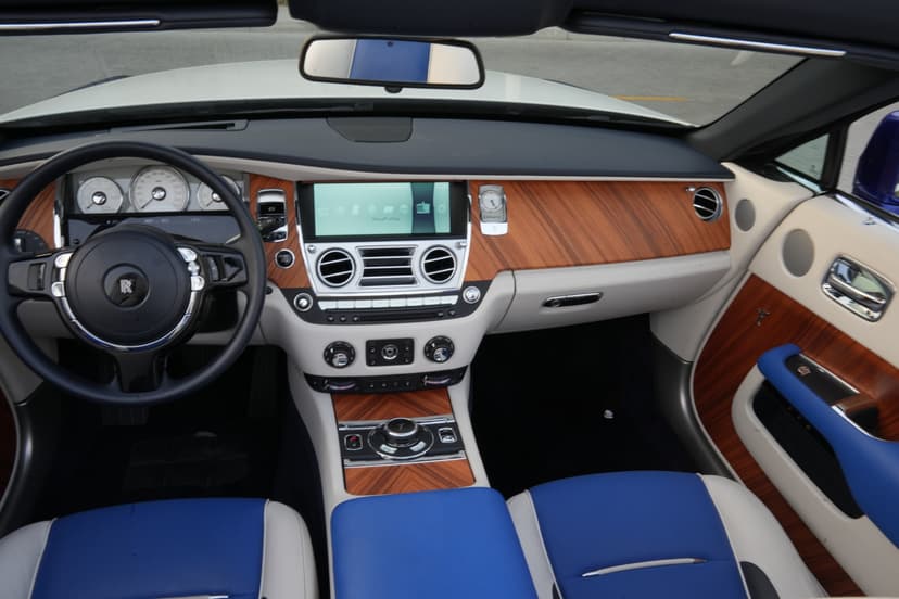 Rolls Royce Dawn 2016 Rental Dubai - View 11