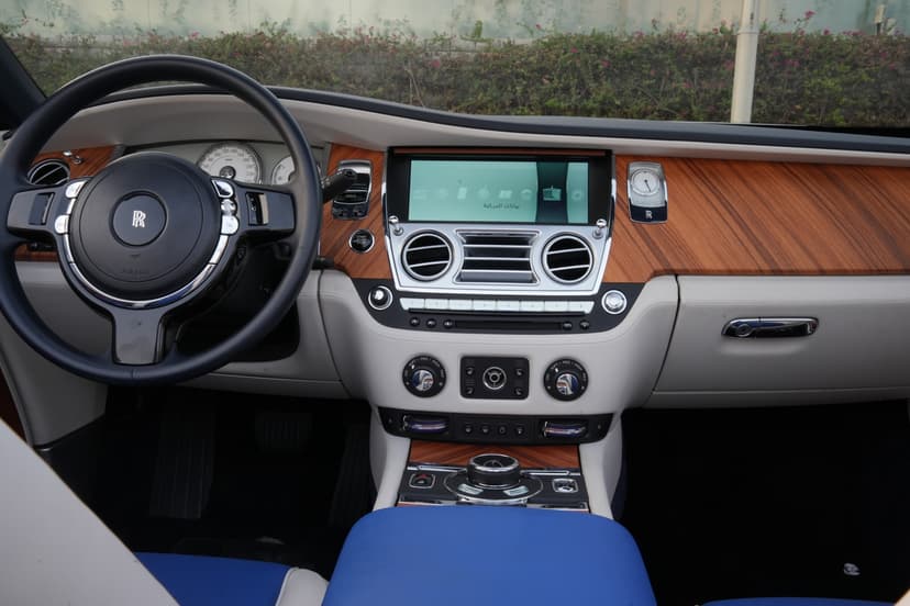 Rolls Royce Dawn 2016 Rental Dubai - View 12