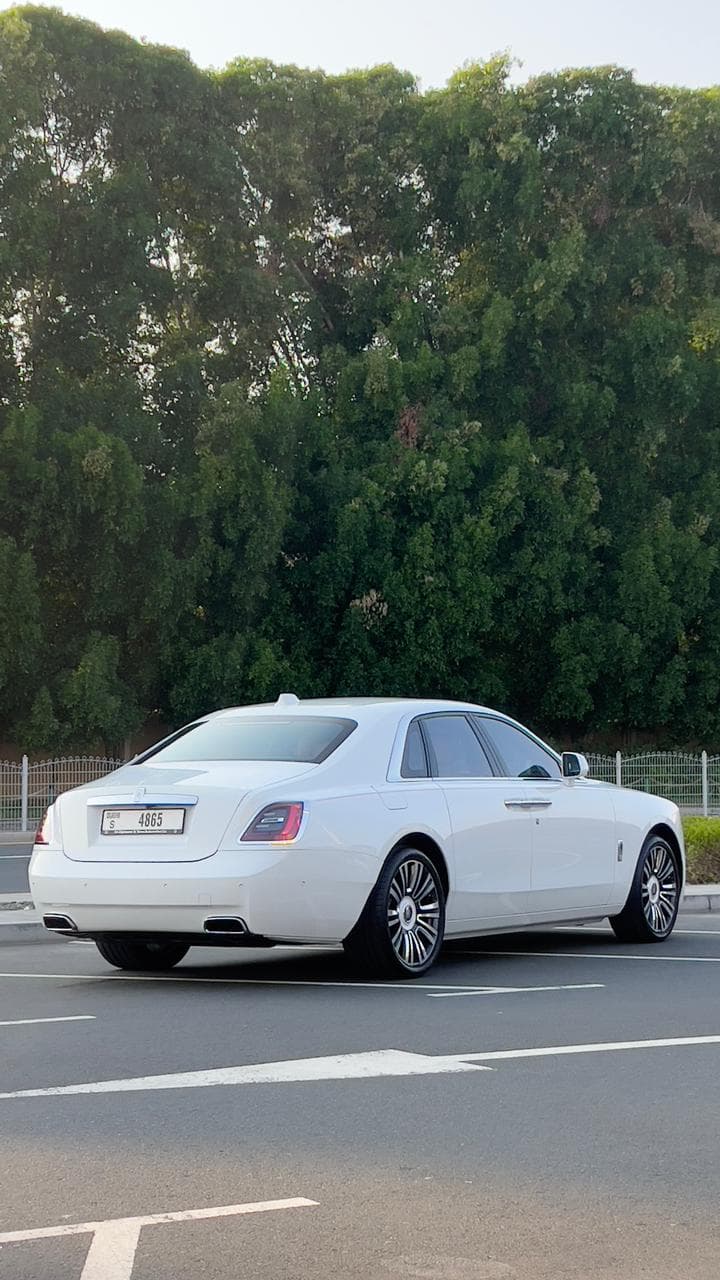 Rolls Royce Ghost 2022 Rental Dubai - View 3