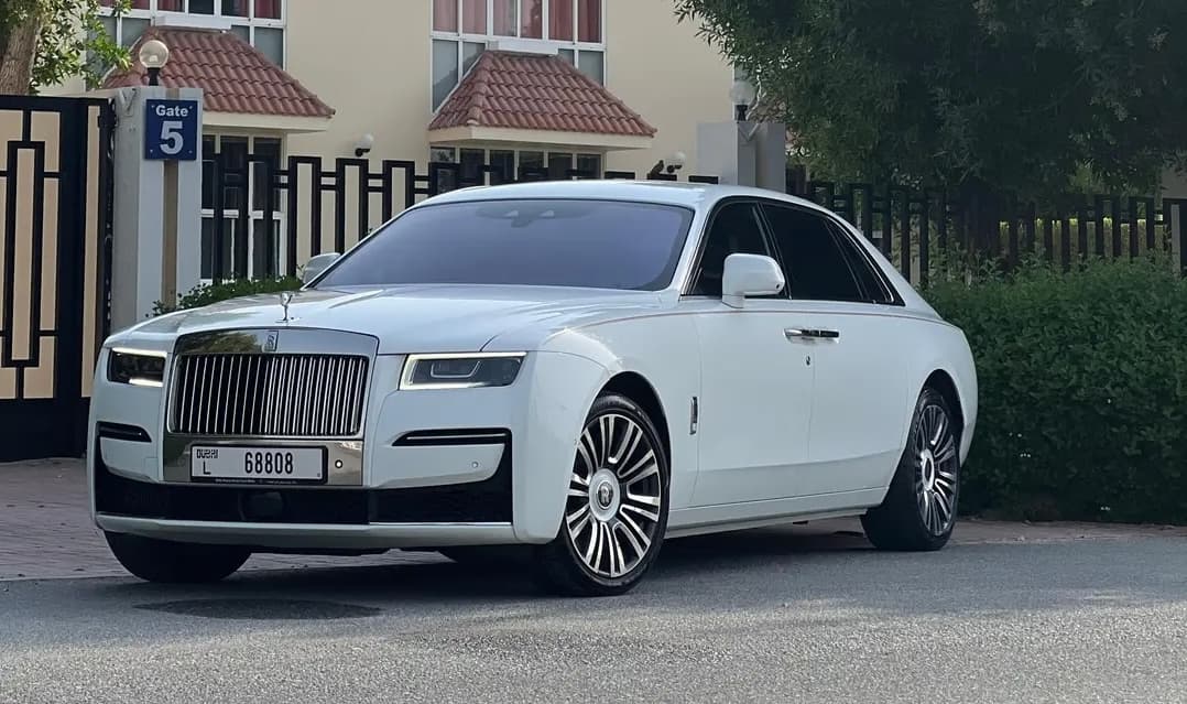 Rolls-Royce Ghost Extended Wheelbase 2022 huren Dubai - Detailweergave