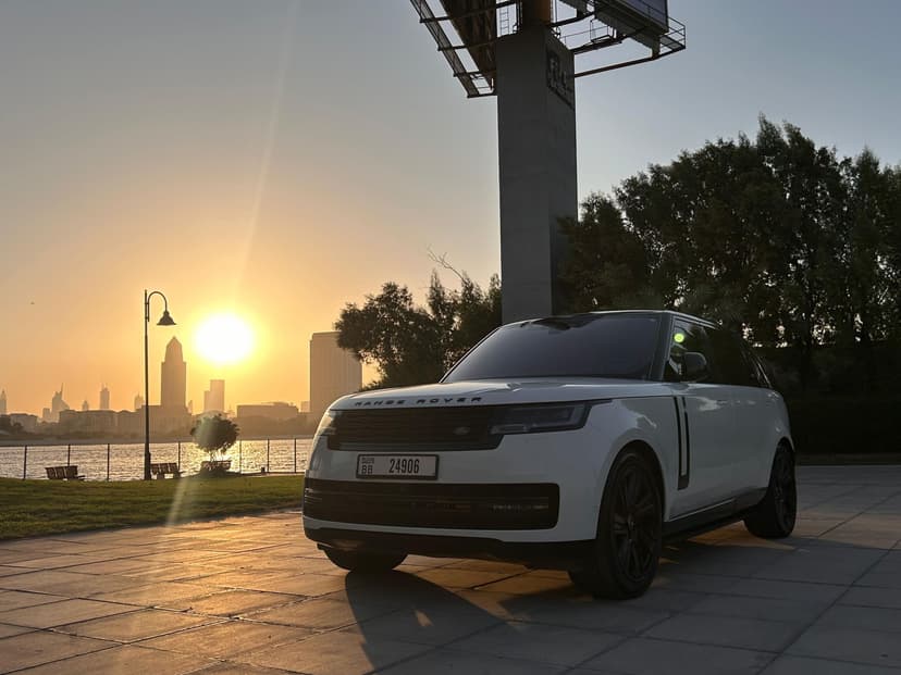 Range Rover vogue 2024 Rental Dubai - View 3