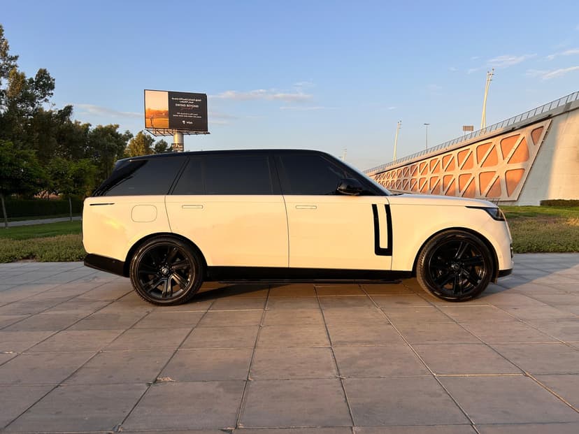 Range Rover vogue 2024 Rental Dubai - View 5