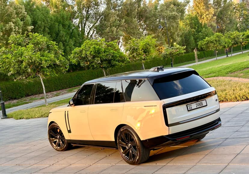 Range Rover vogue 2024 Rental Dubai - View 7